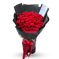 "Hugs and Kisses" Bouquet Of 50 Red Roses (Black)