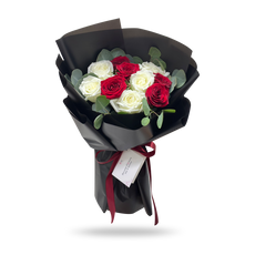 Midnight Romance – 10 Red & White Rose Bouquet